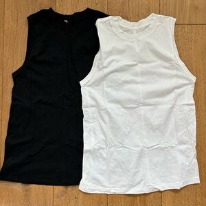 Lululemon All Yours Tank Top Duo - 🖤🤍 Size 2
